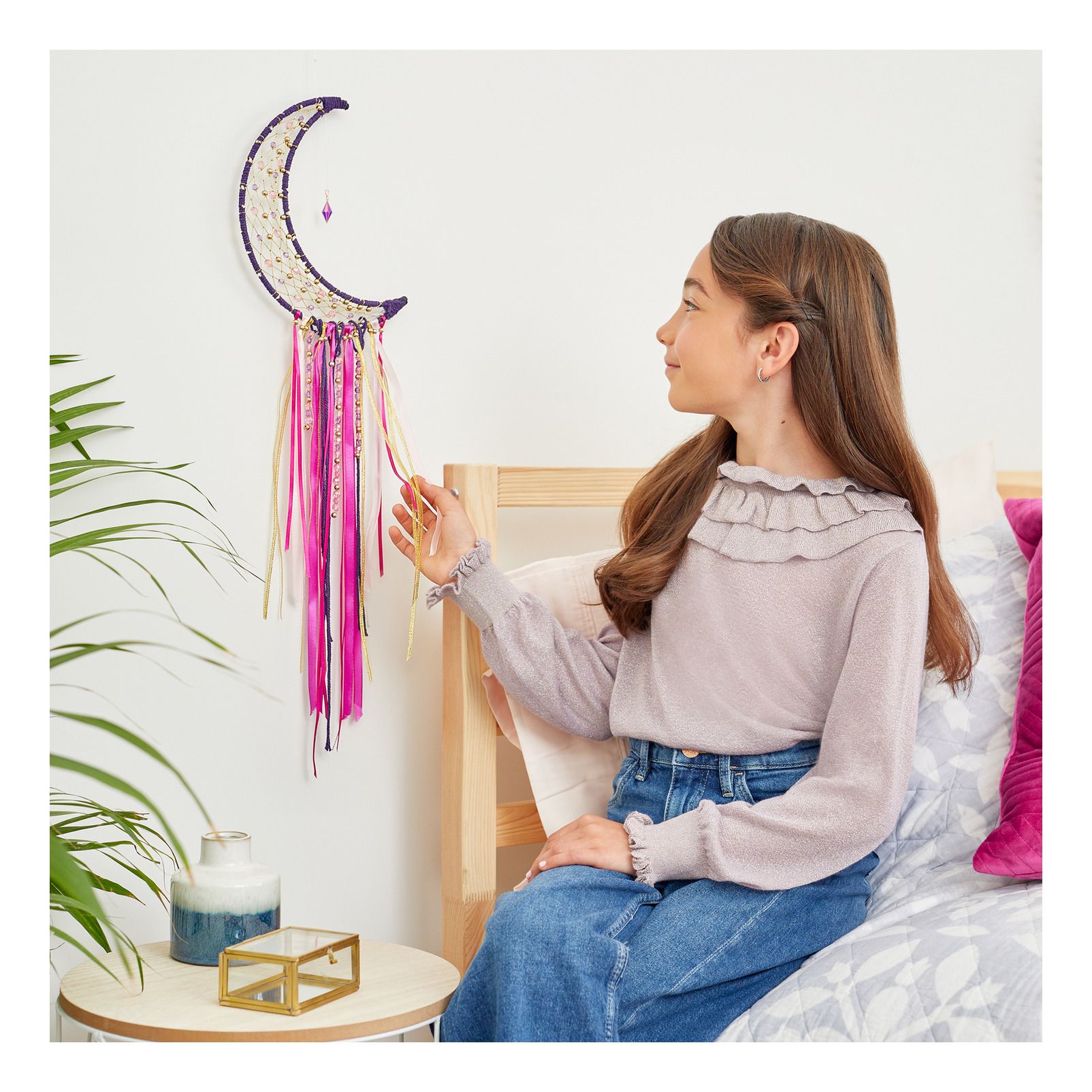 Make It Real Lunar Dream Catcher with Lights - Albagame