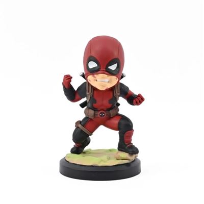 Figure YuMe Deadpool Hero Box Imitating Wolverine